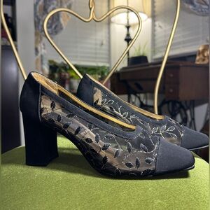 VINTAGE Coup D’Etat 80s square heel embroidered floral pumps
